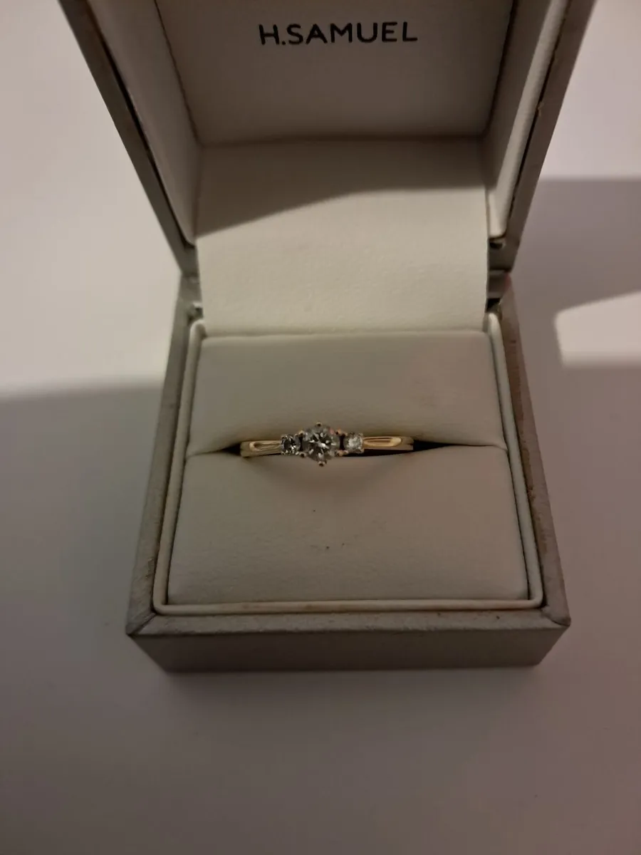 ENGAGEMENT RING - Image 3