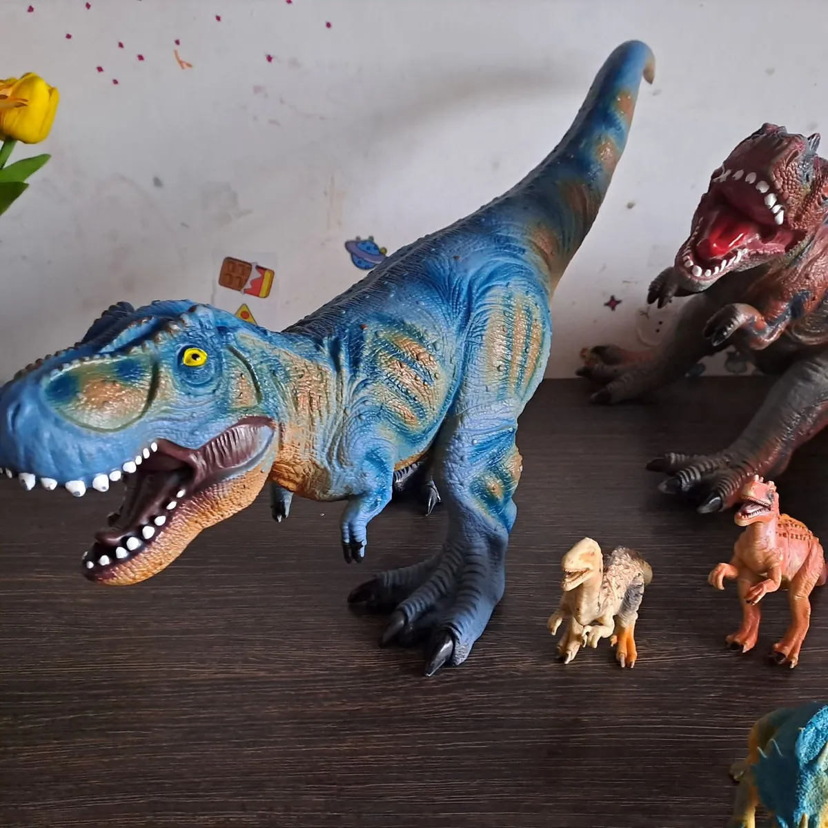 Dinosaurs - Image 3