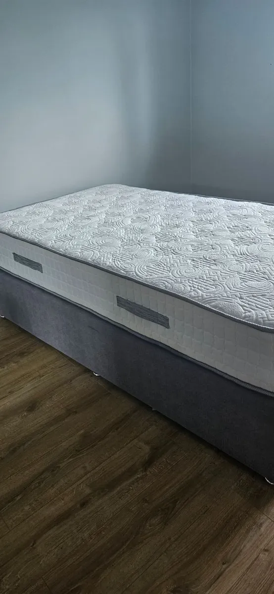 Single Bed - Image 2