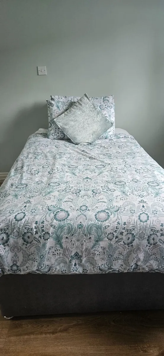 Single Bed - Image 3