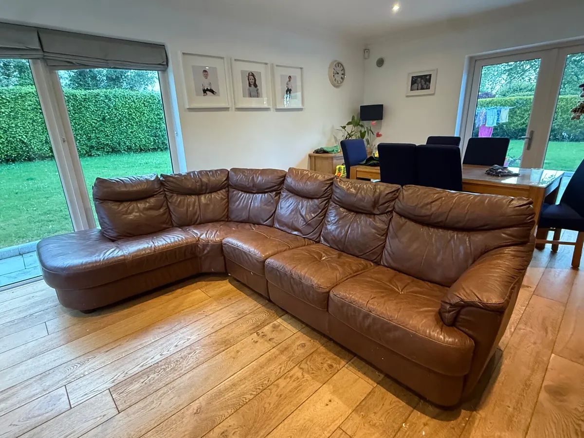 Corner sofa - Image 1