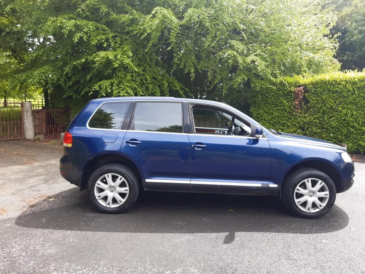 Volkswagen Touareg 5 seat crewcab €333 tax - Image 3