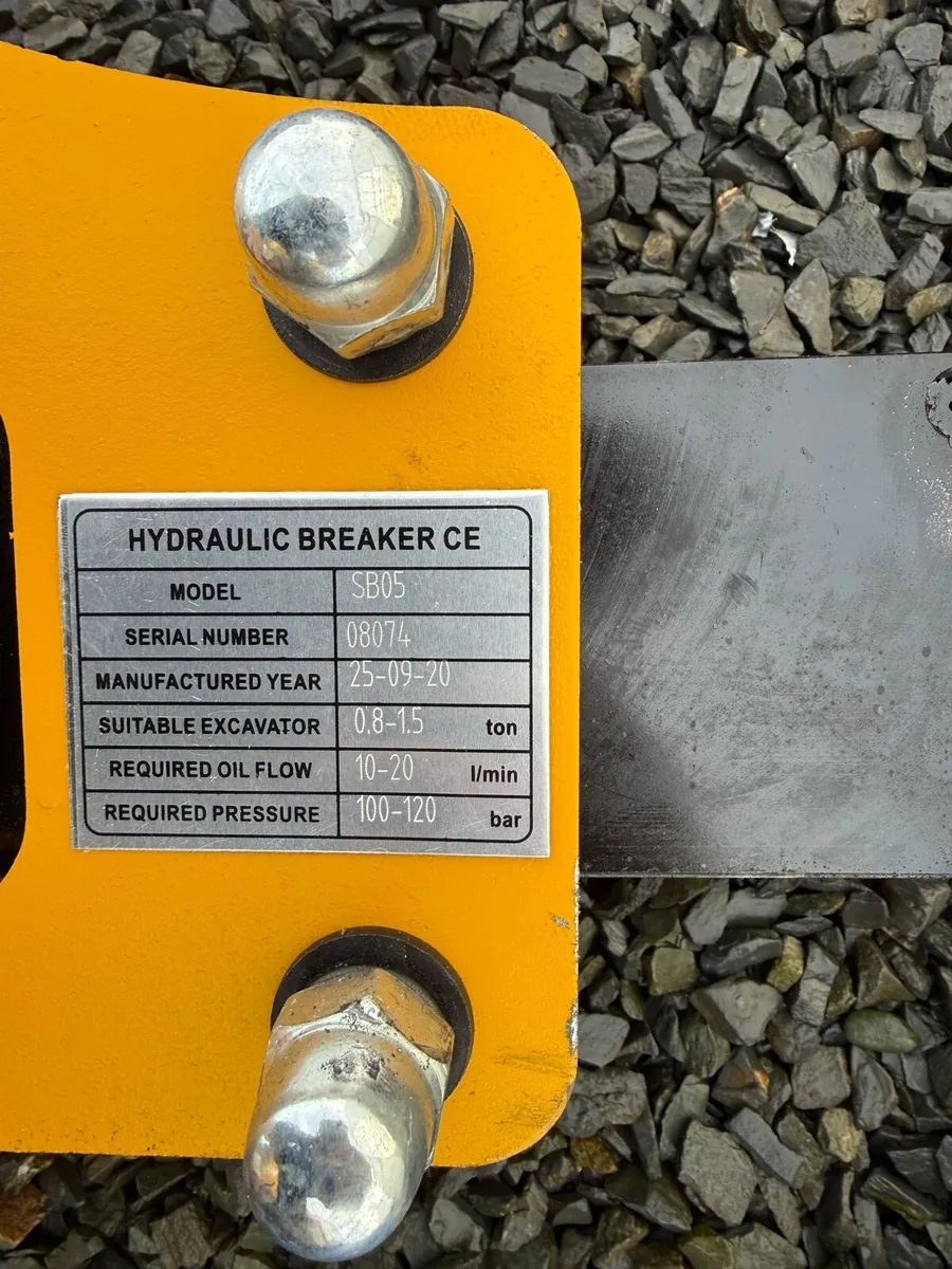 mini digger rock braker - Image 3