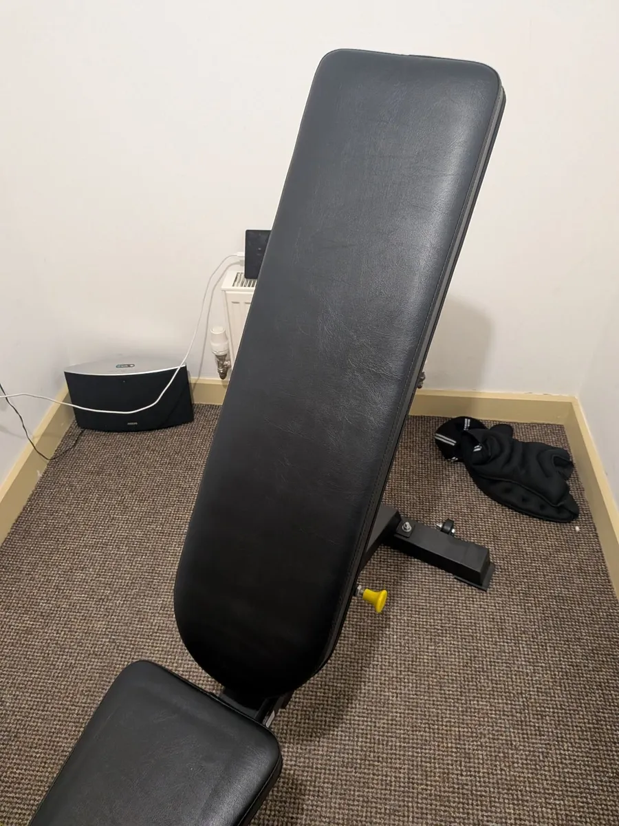 Bolt Strength Semi Commercial Bench  80 EUR - Image 2