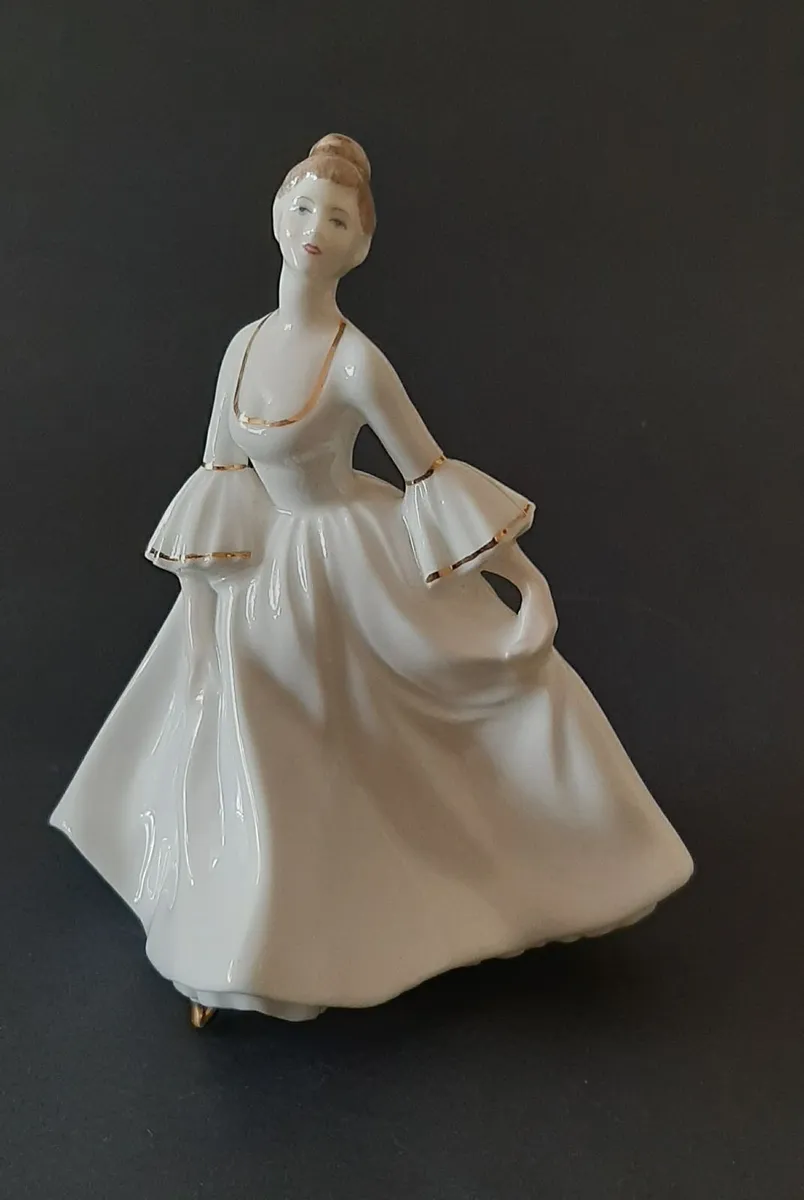 Figurines - Image 4