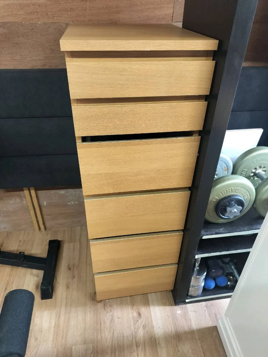 Chest of 6 drawers Malm oak veneer with mirror - Image 1