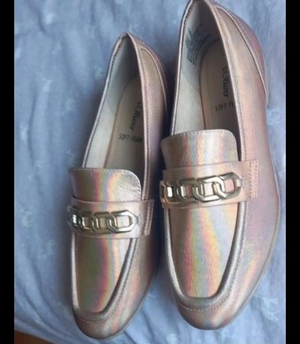 Ladies flat shoes - Image 4
