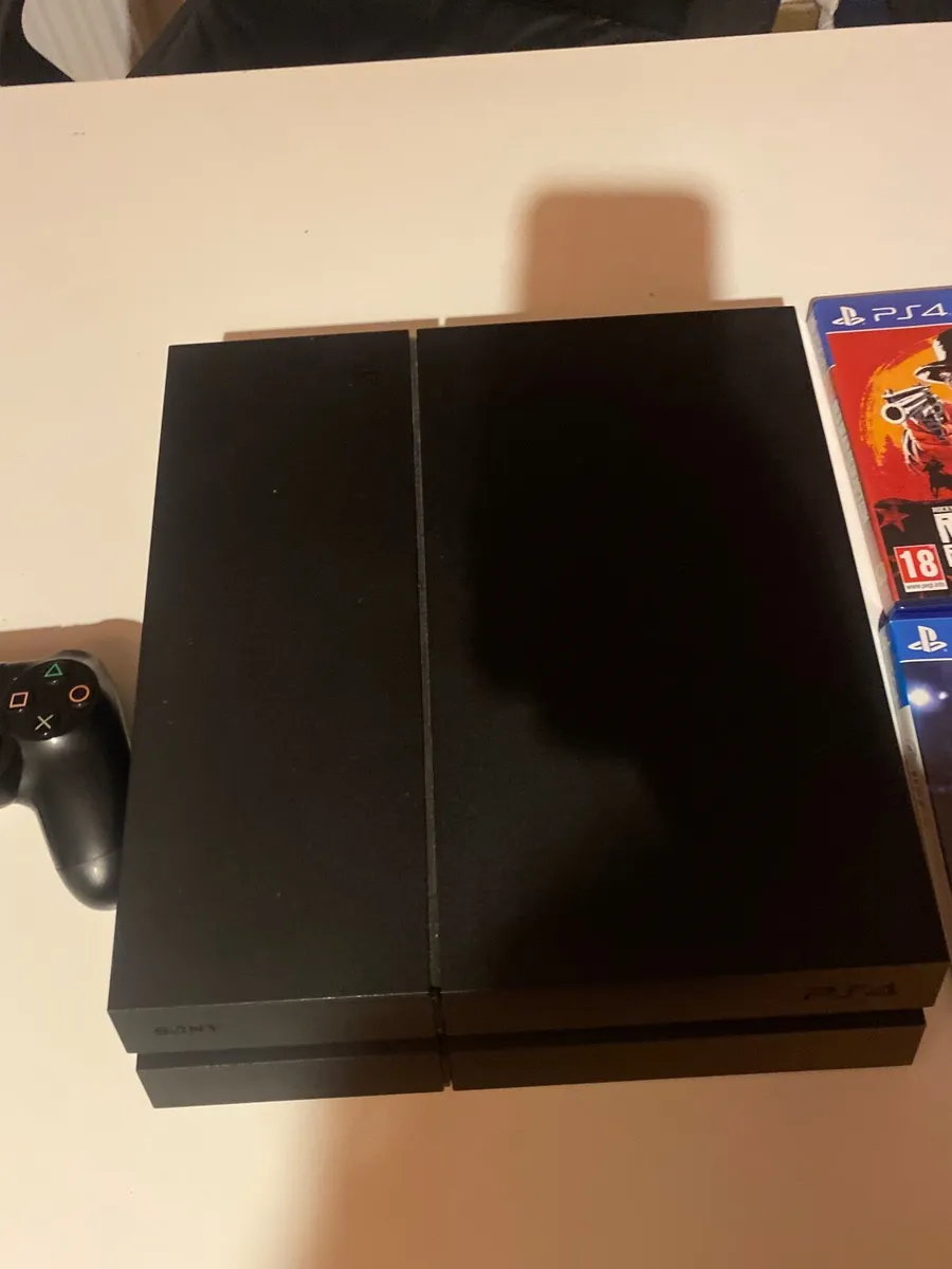 PS4 500GB Bundle — Controller & 2 Games - Image 3