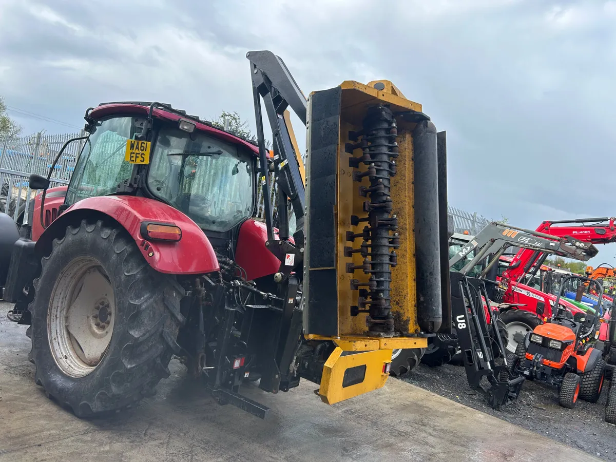 2024 McConnell PA5555 Hedgecutter - Image 3
