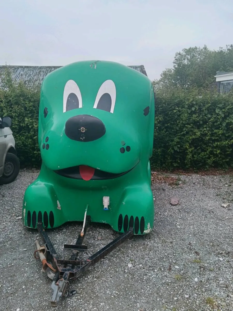 Mobile grooming trailer - Image 1