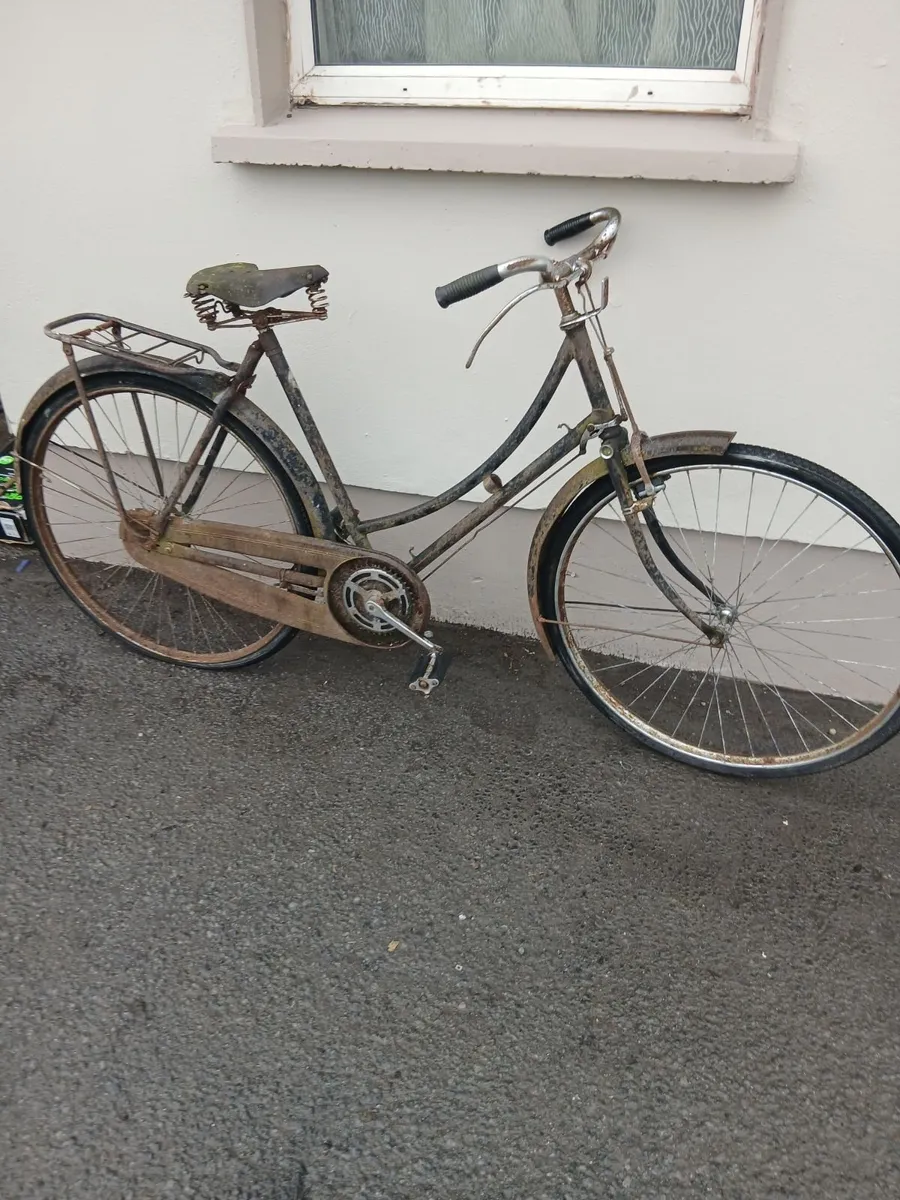 2 old hi nelly bikes read about add priced - Image 1