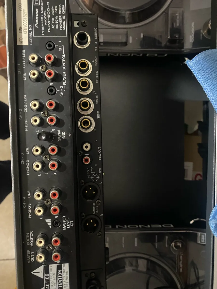 DJM 600 - Image 2
