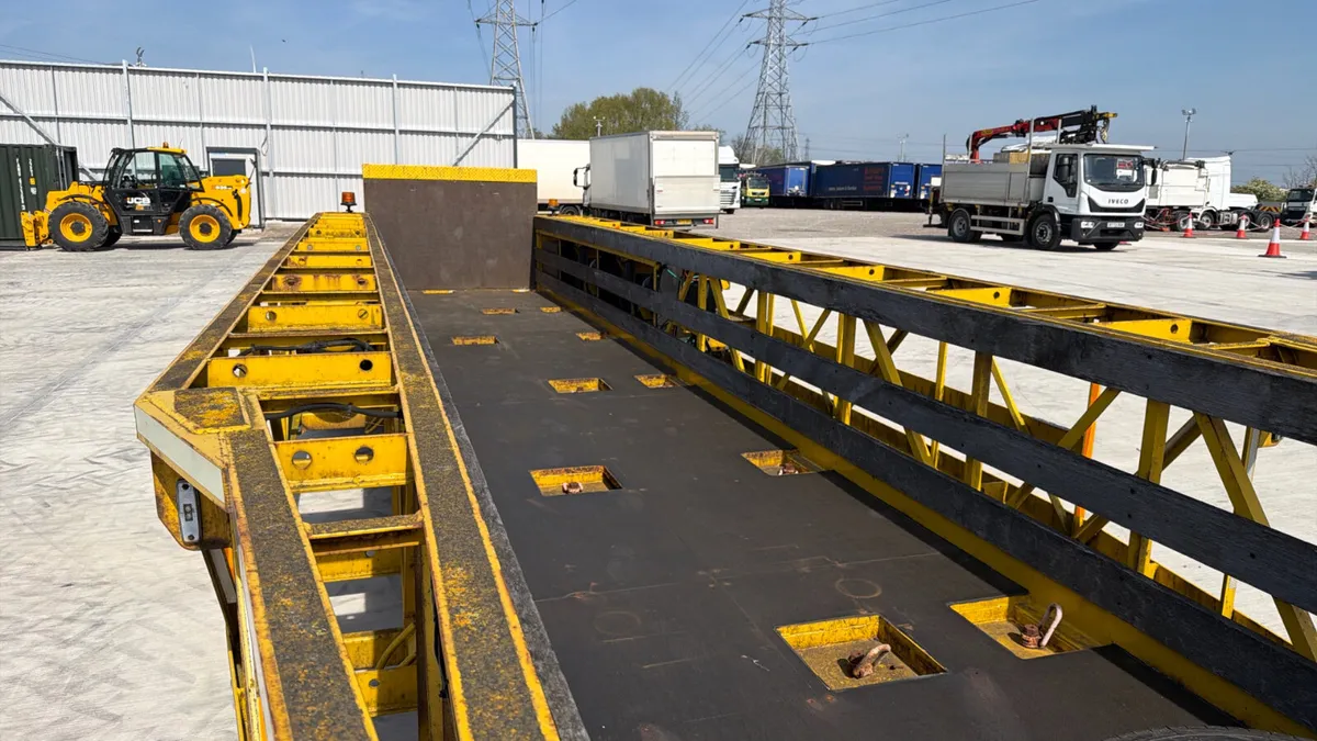 2015 Step Frame trailer Ex Mod Air craft carrier - Image 4