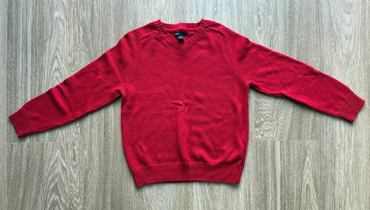 Gap Red V-Neck Jumper 8yrs - Image 2
