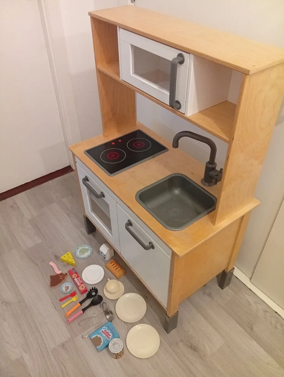Wooden Quality Wooden Children's play kitchen - Image 4