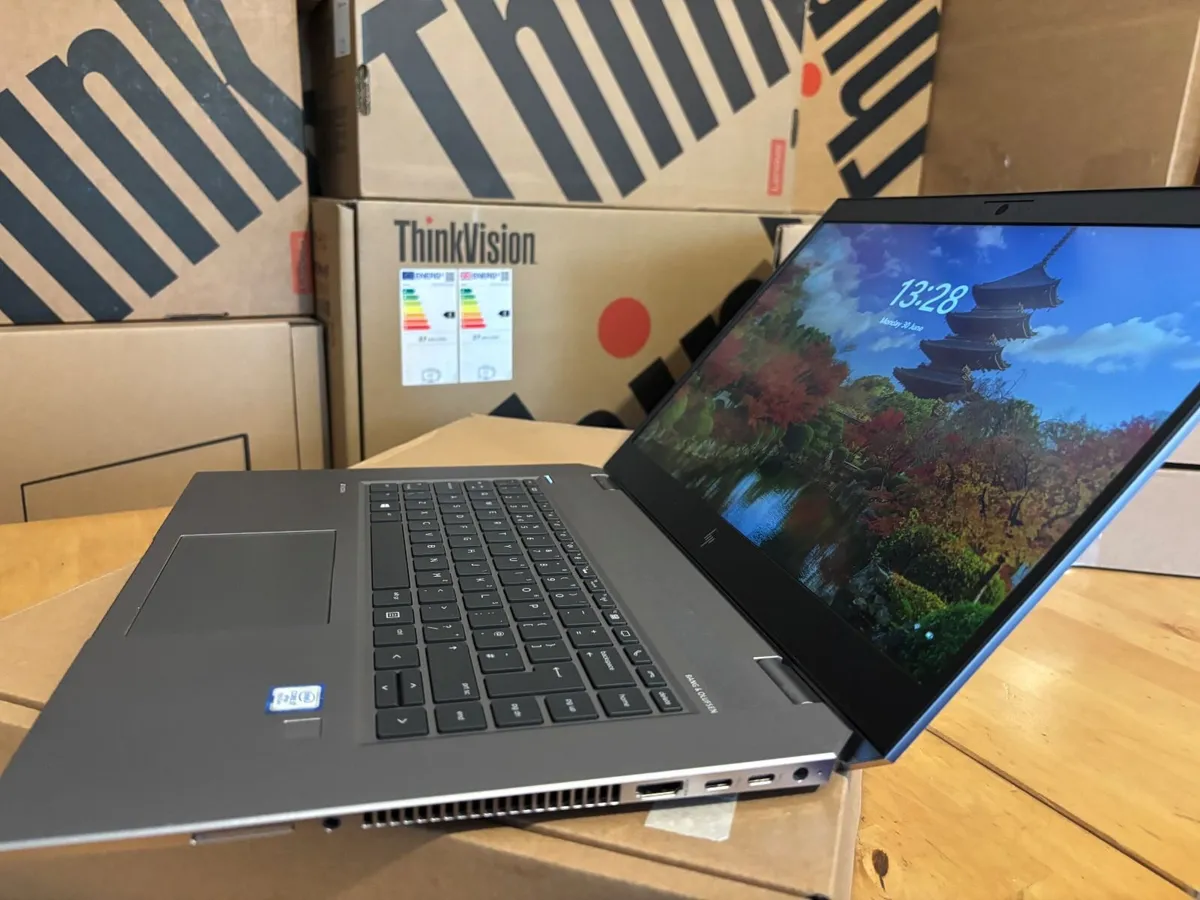 HP zBook Studio Mobile Workstations-i7-32gb Ram-De - Image 2