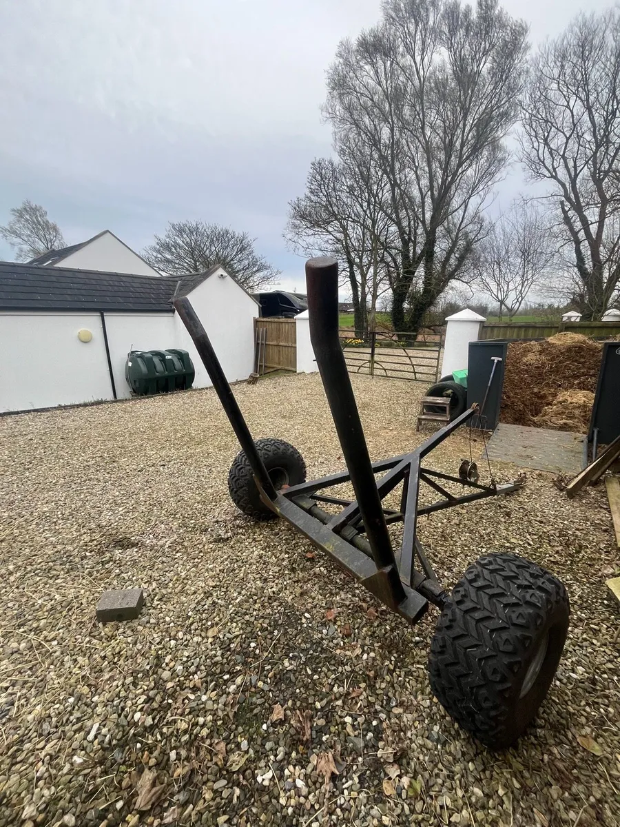 Bale trailer