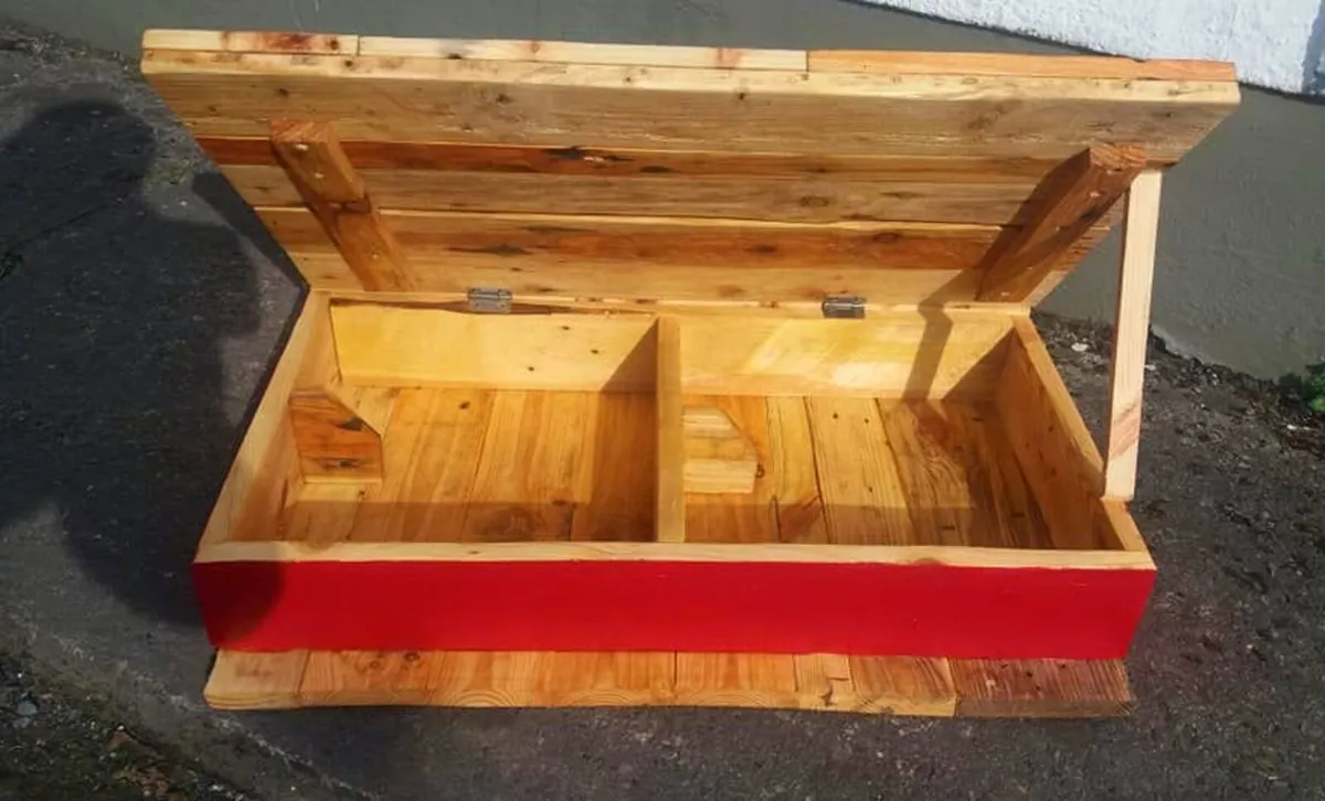 Rustic multi-use wall storage or memory box - Image 4
