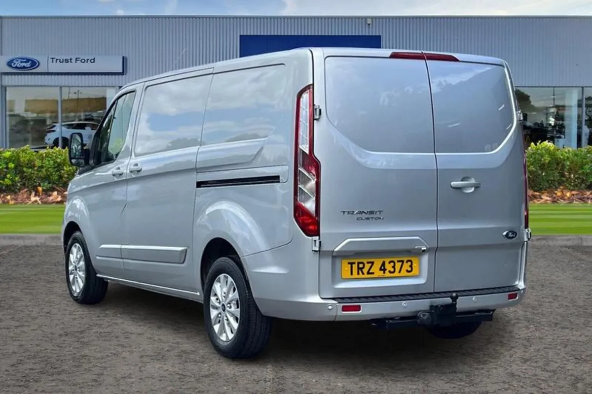 Ford Transit Custom LIMITED - Image 2