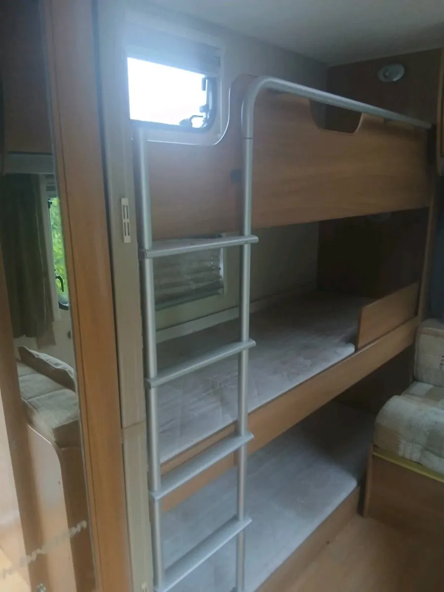 Caravan - Image 3