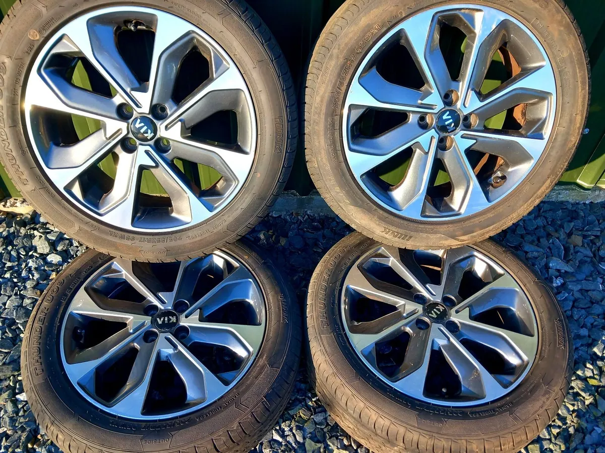 ■ 4x100 Alloys 17s in Excellent Condition ■ - Image 2