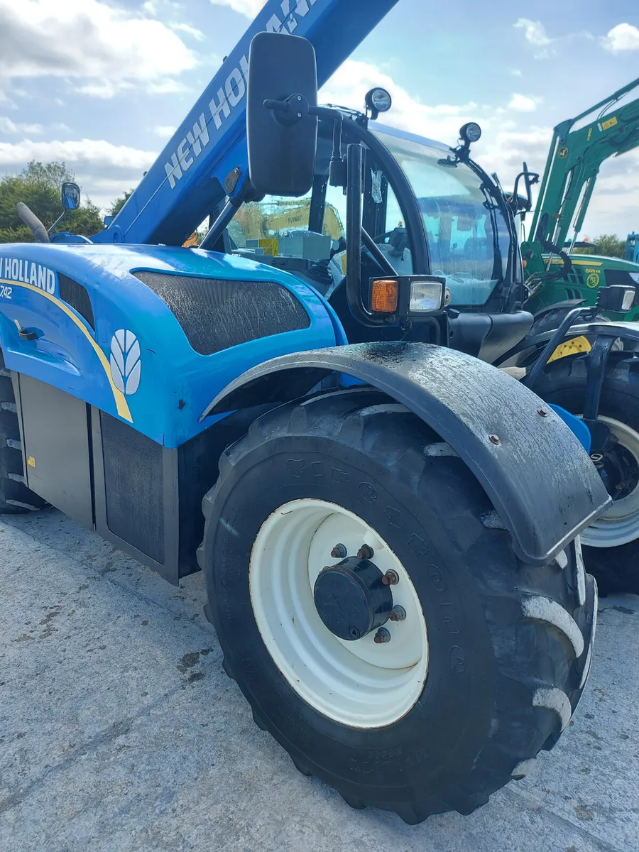 New Holland - Image 4