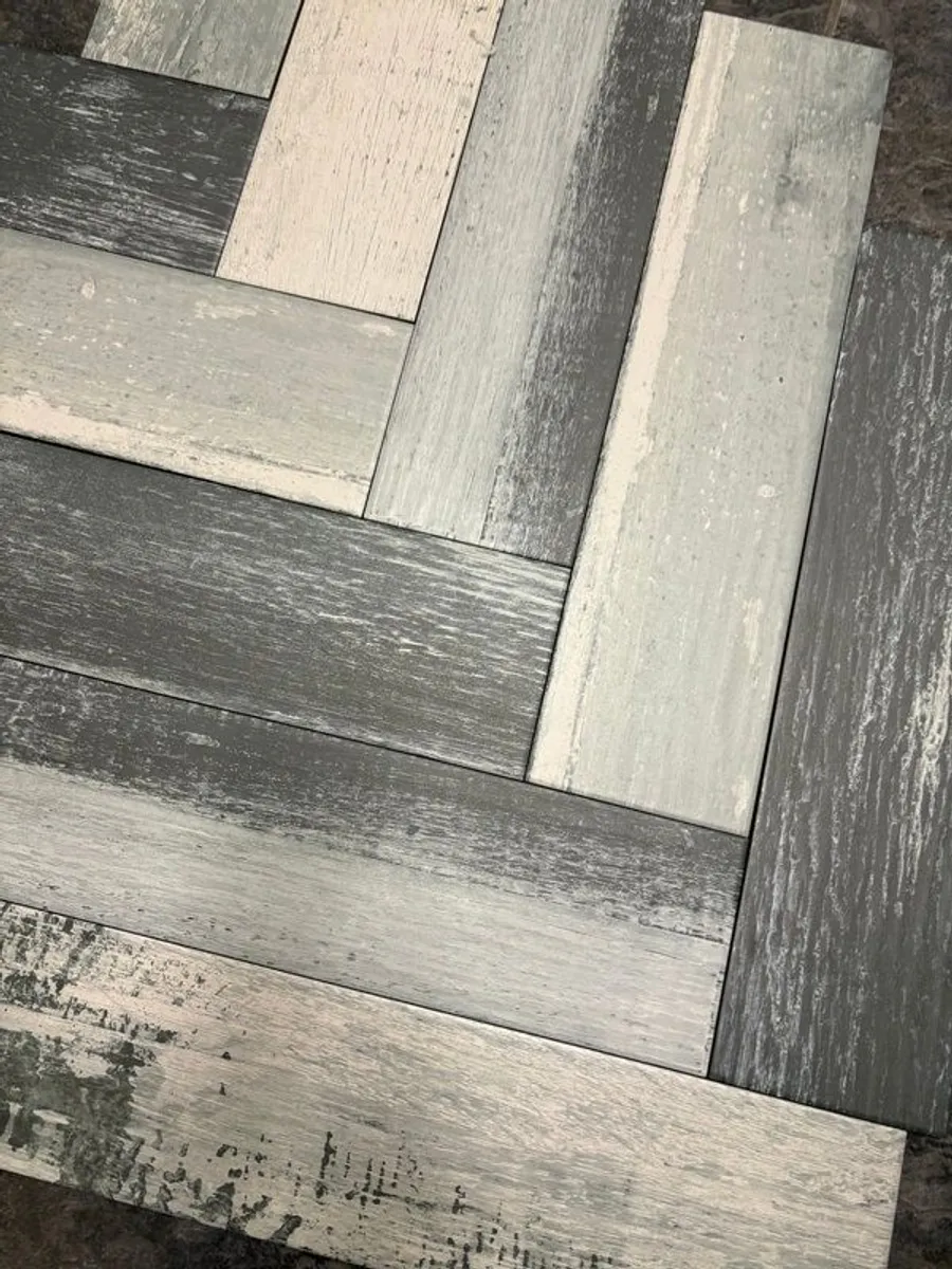 Floor and wall tile - Image 3