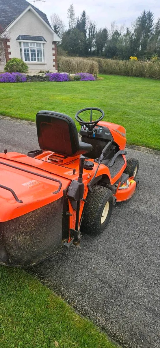 Ride on Lawnmower - Image 3