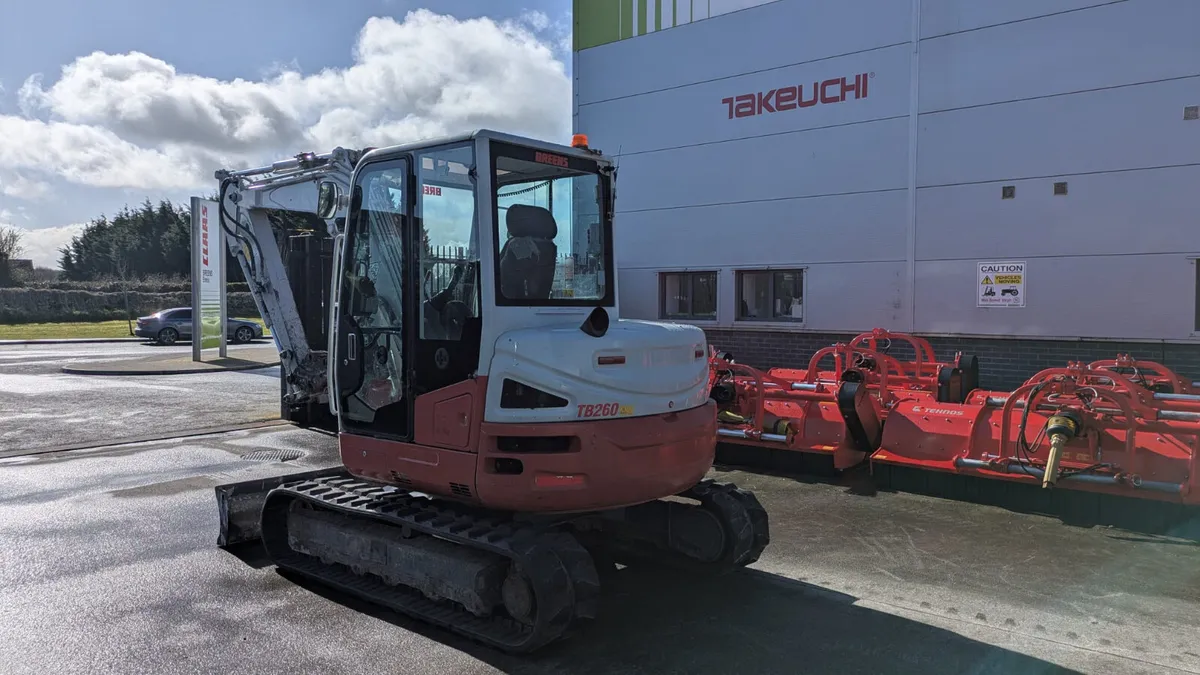TAKEUCHI TB260 - 2017 - Image 4