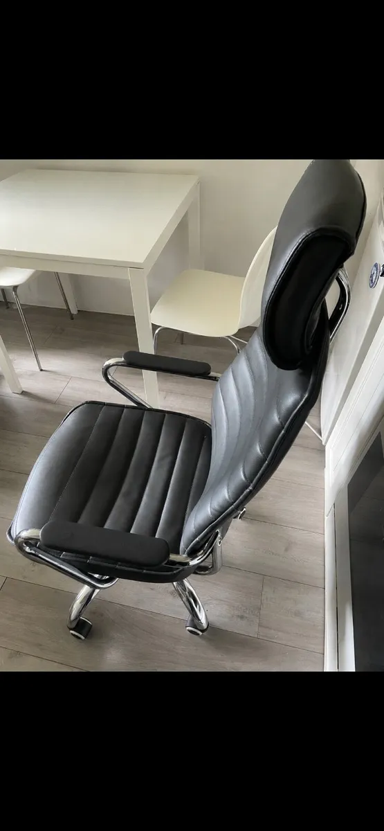 Grey ergonomic office chair – very comfortable – v - Image 1