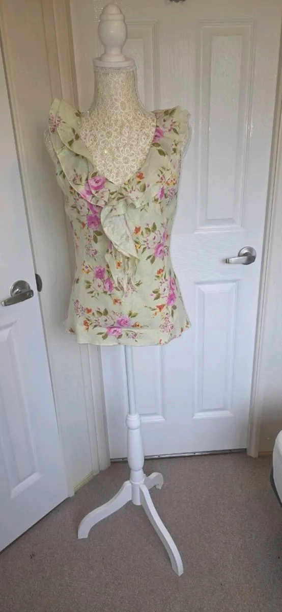Per Una Floral Frill Linen Blend Sleeveless Blouse - Image 1