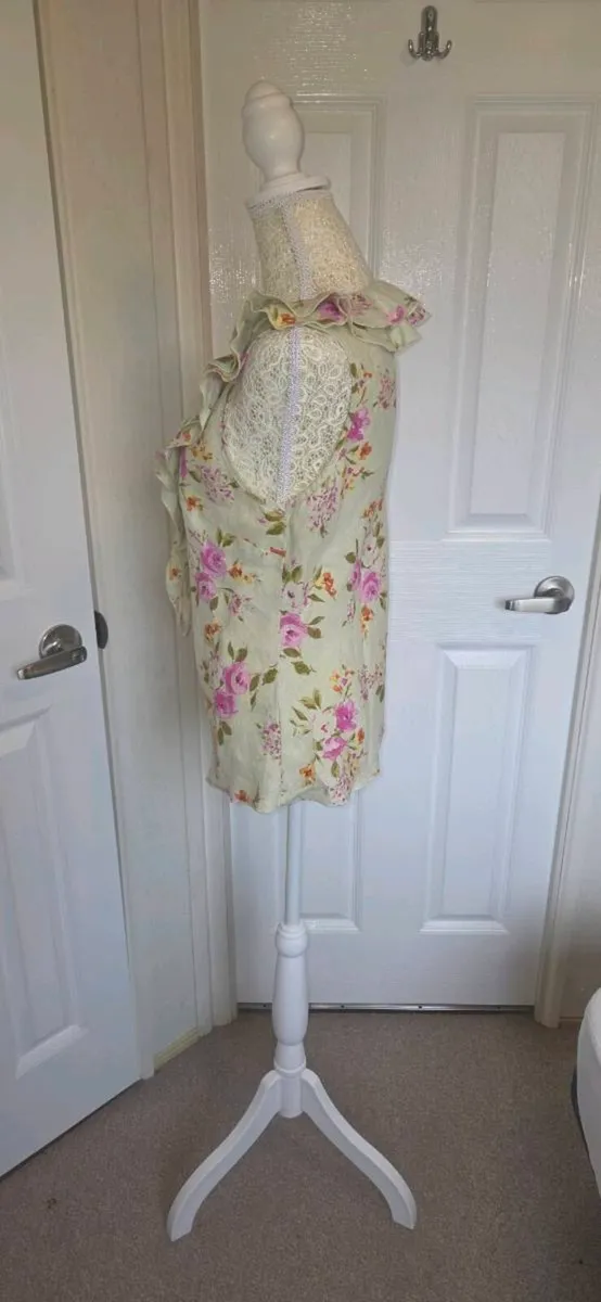 Per Una Floral Frill Linen Blend Sleeveless Blouse - Image 3