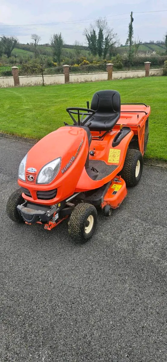 Ride on Lawnmower - Image 2