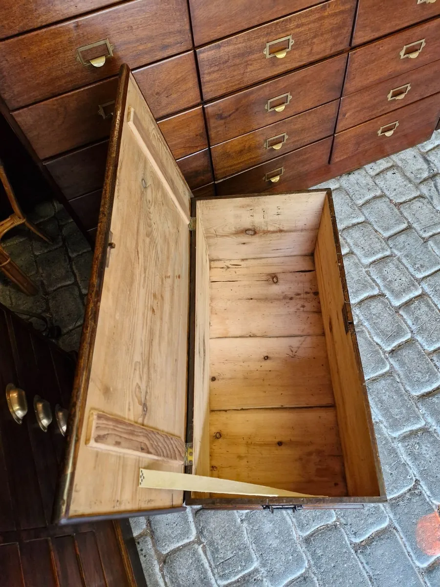 Trunk - Image 3