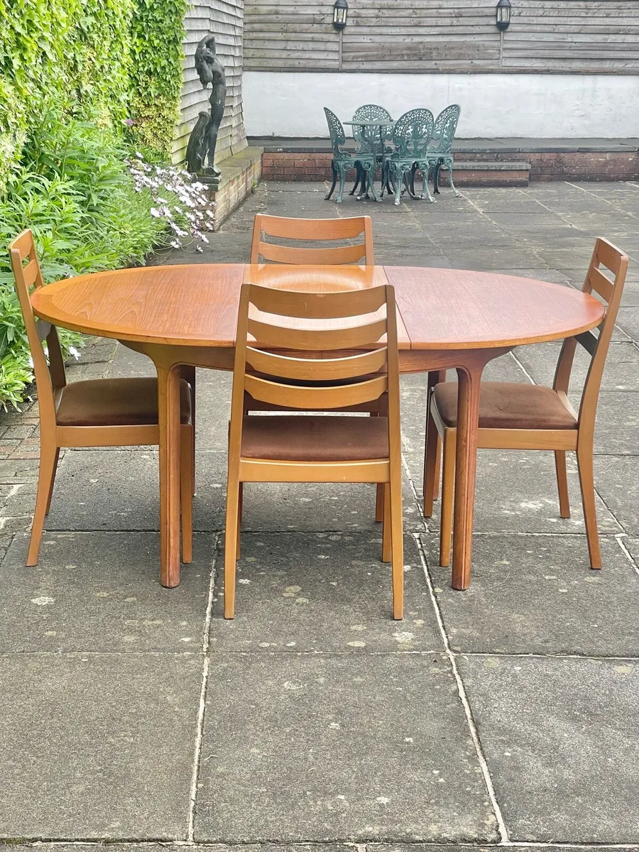 Mid century dining - Image 1