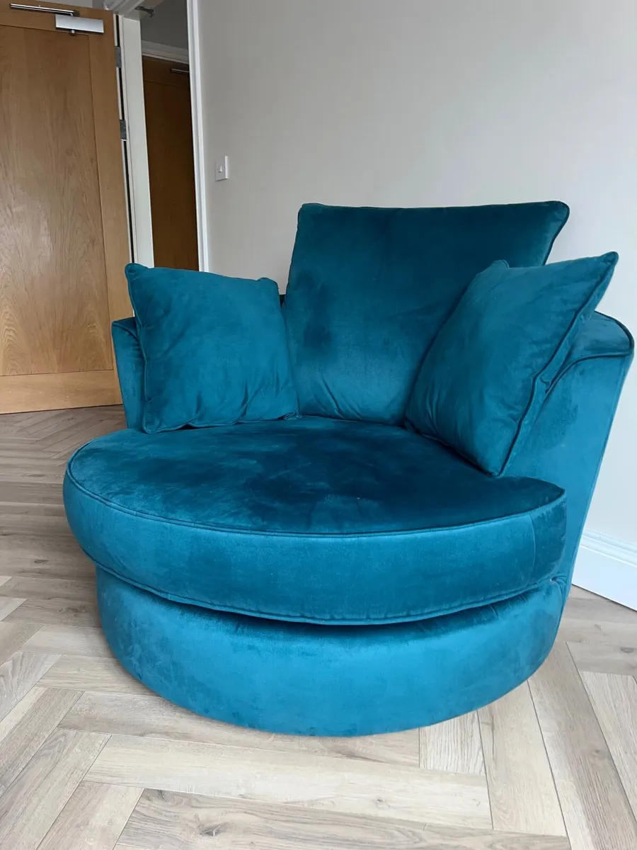 Chair - Image 3