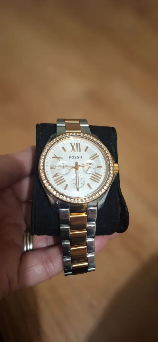 Ladies watch - Image 1