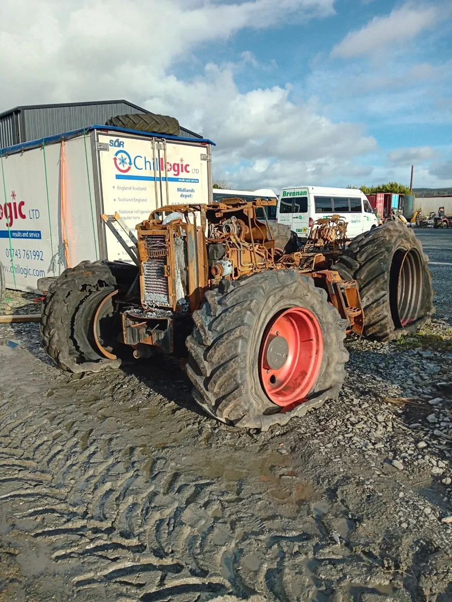 TRACTOR - Image 2