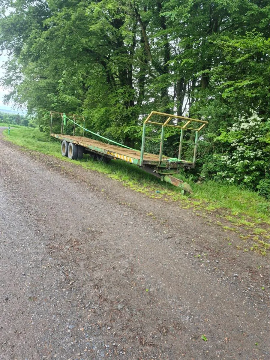 Bale trailer - Image 2