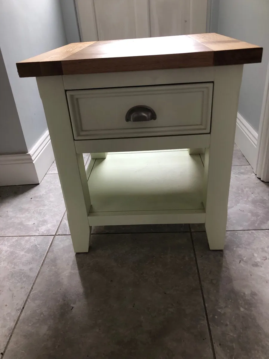 Console table - Image 1