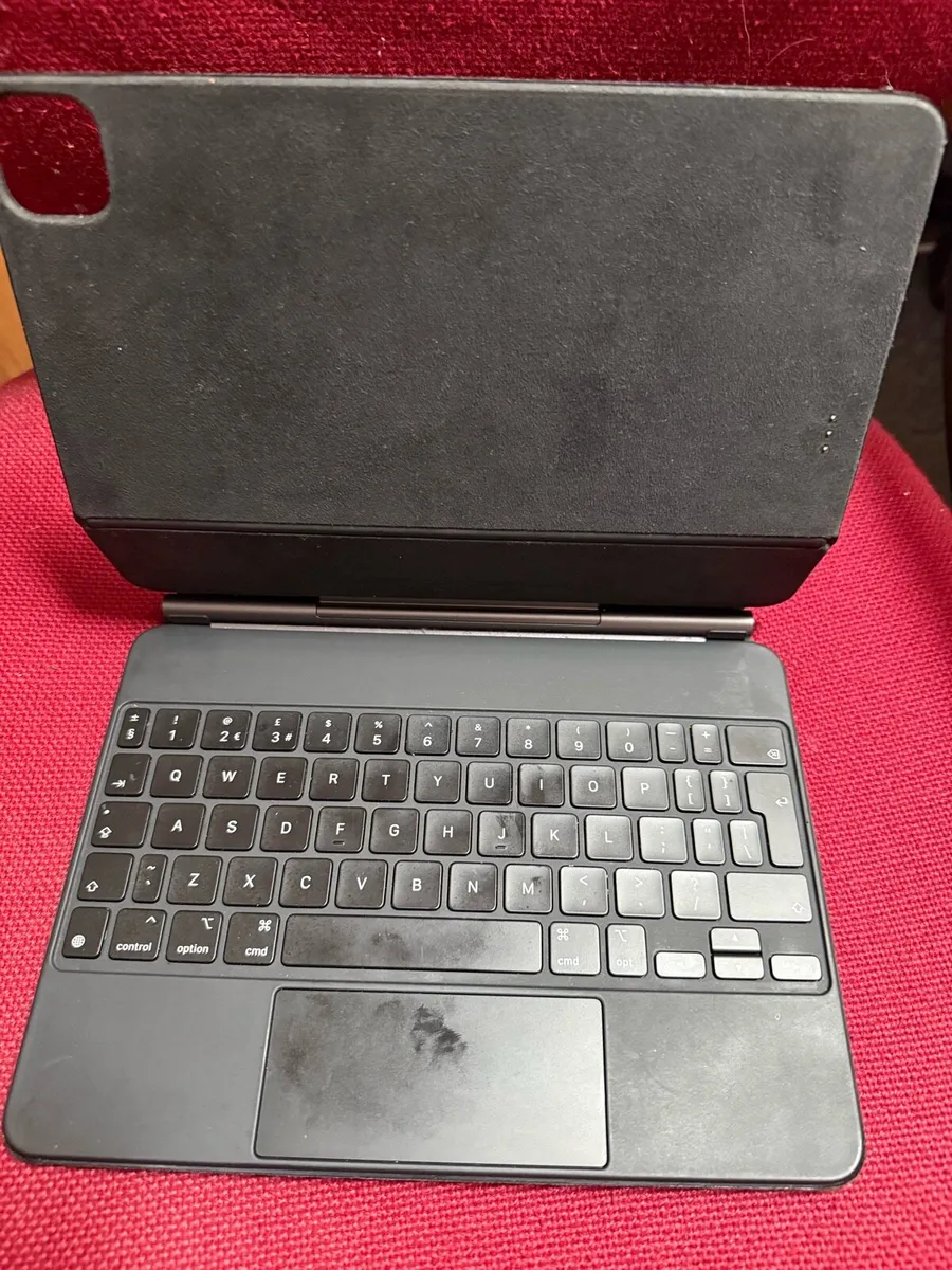Apple Magic Keyboard 11inch a2228 - Image 1