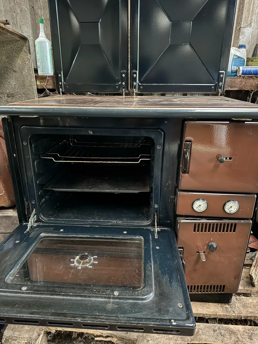 Stove - Image 2