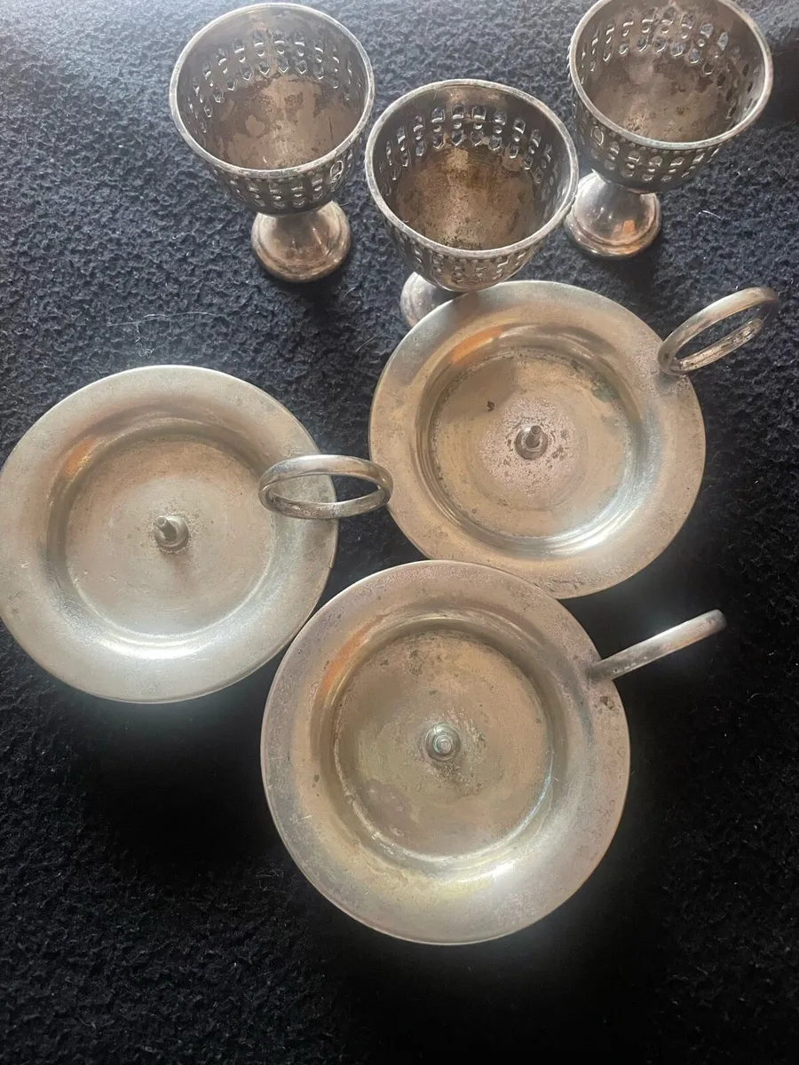 Antique egg cup and stand - Image 2