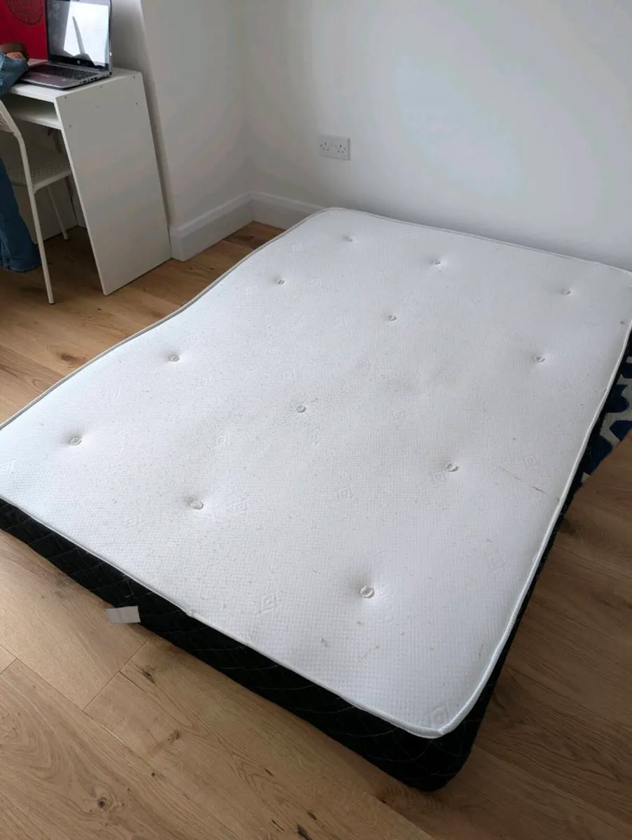 Double Mattress in excellent condition - Image 3