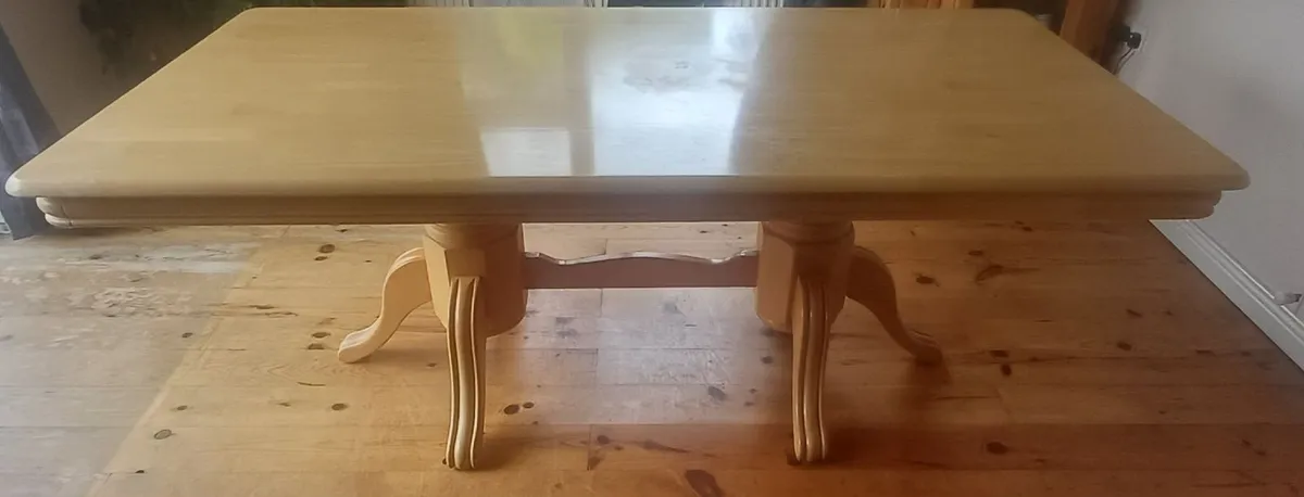 Solid pine  dining  room table - Image 3