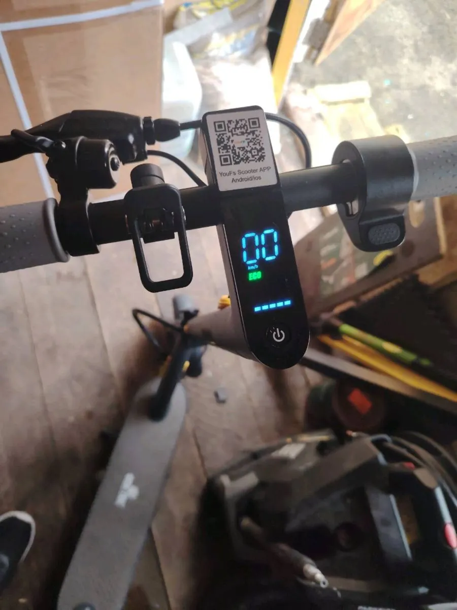 Electric scooter - Image 1