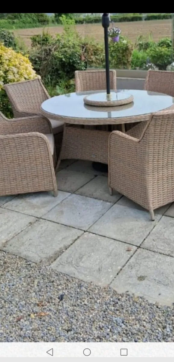 **CLEARANCE** Brand New 6 Seater Basket Rattan Set - Image 2