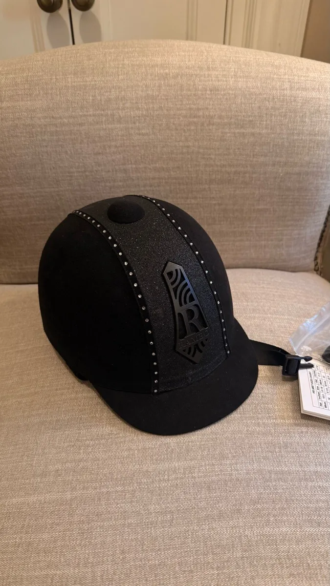 Horseware riding helmet 56cm - Image 1
