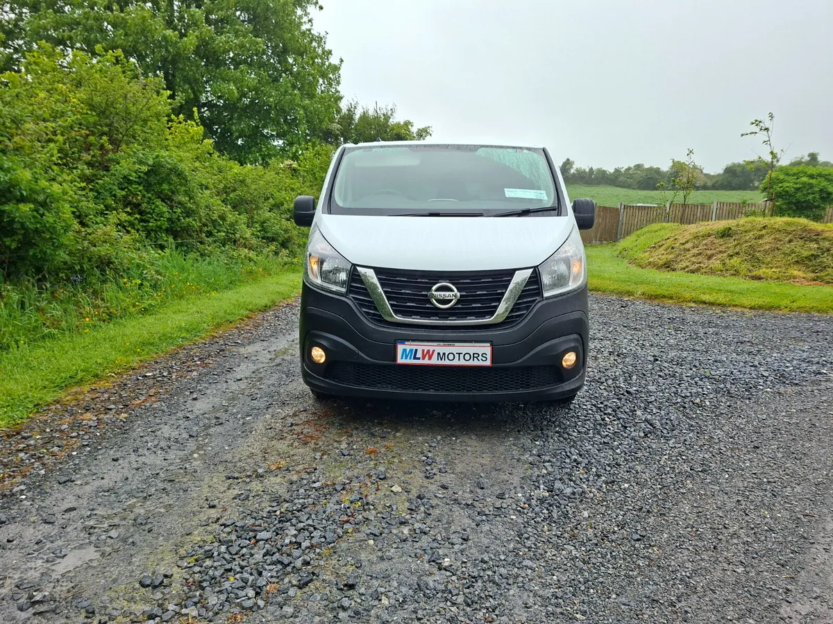 Nissan NV300 2020 2.0L Excellent Condition - Image 3