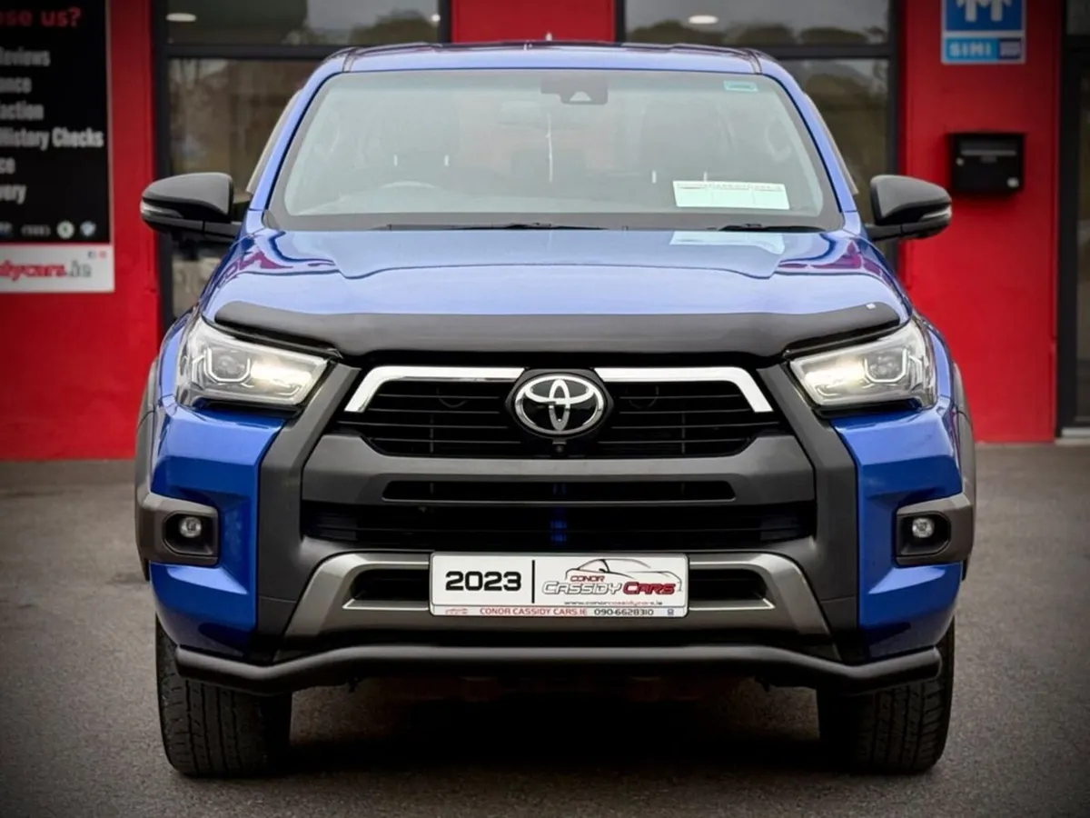 Toyota Hilux 2.8 INVINCIBLE-X 4WD D-4D // NEBULA B - Image 2